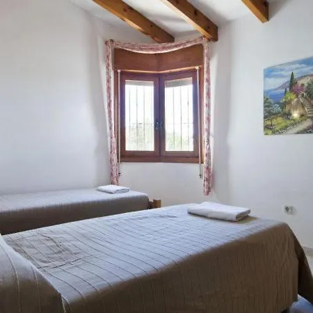 Villa Sleeps 4 Pool
