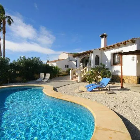 Sleeps 4 Pool Villa